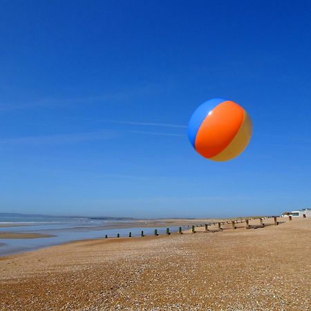 Elegant Spacious Seaside Apartment St Leonards-on-Sea Exterior photo